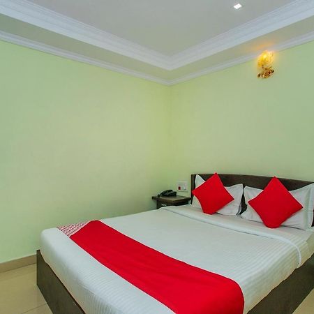Oyo 25121 Bns Lodge Bengaluru Zewnętrze zdjęcie