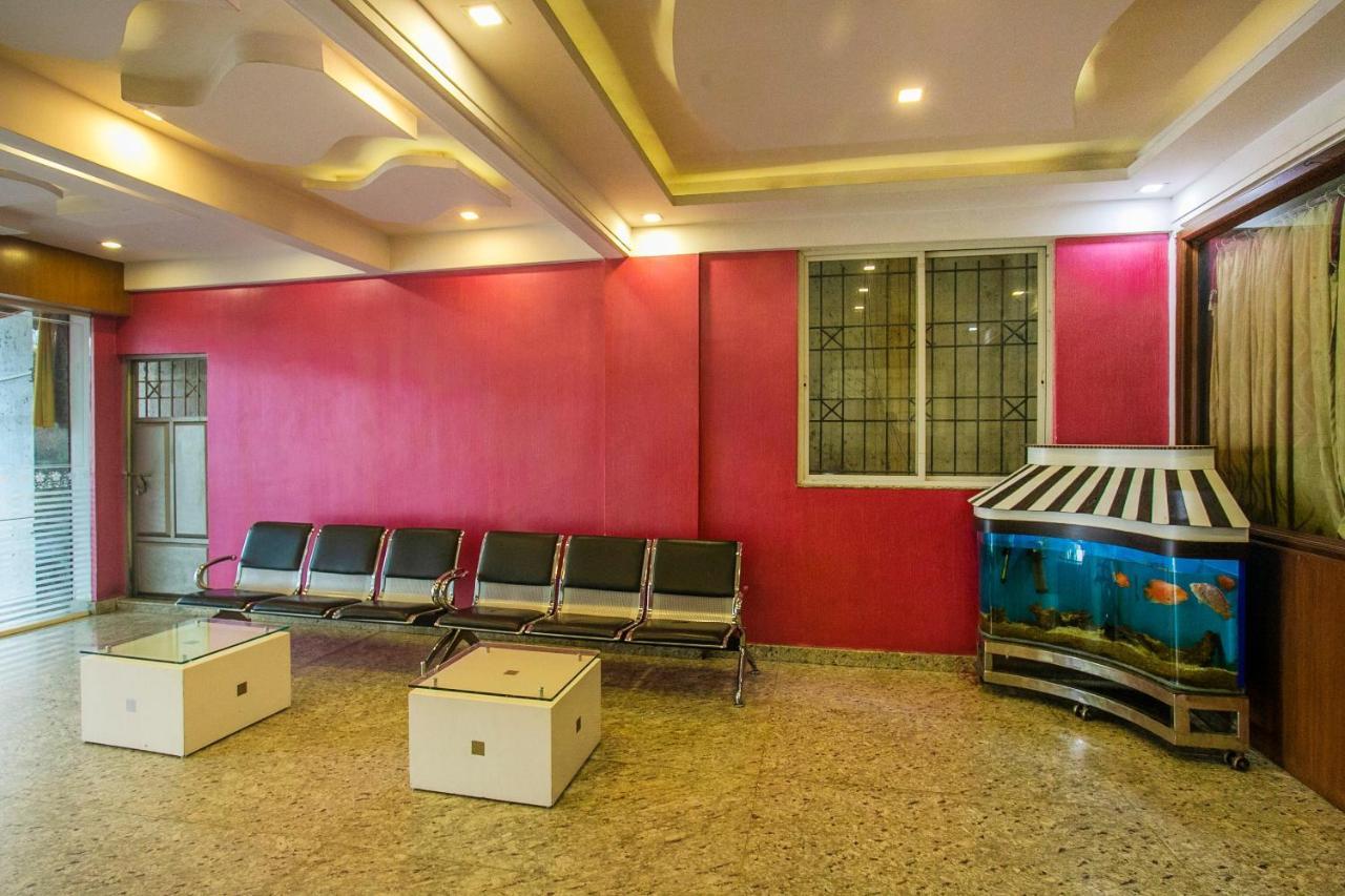 Oyo 25121 Bns Lodge Bengaluru Zewnętrze zdjęcie