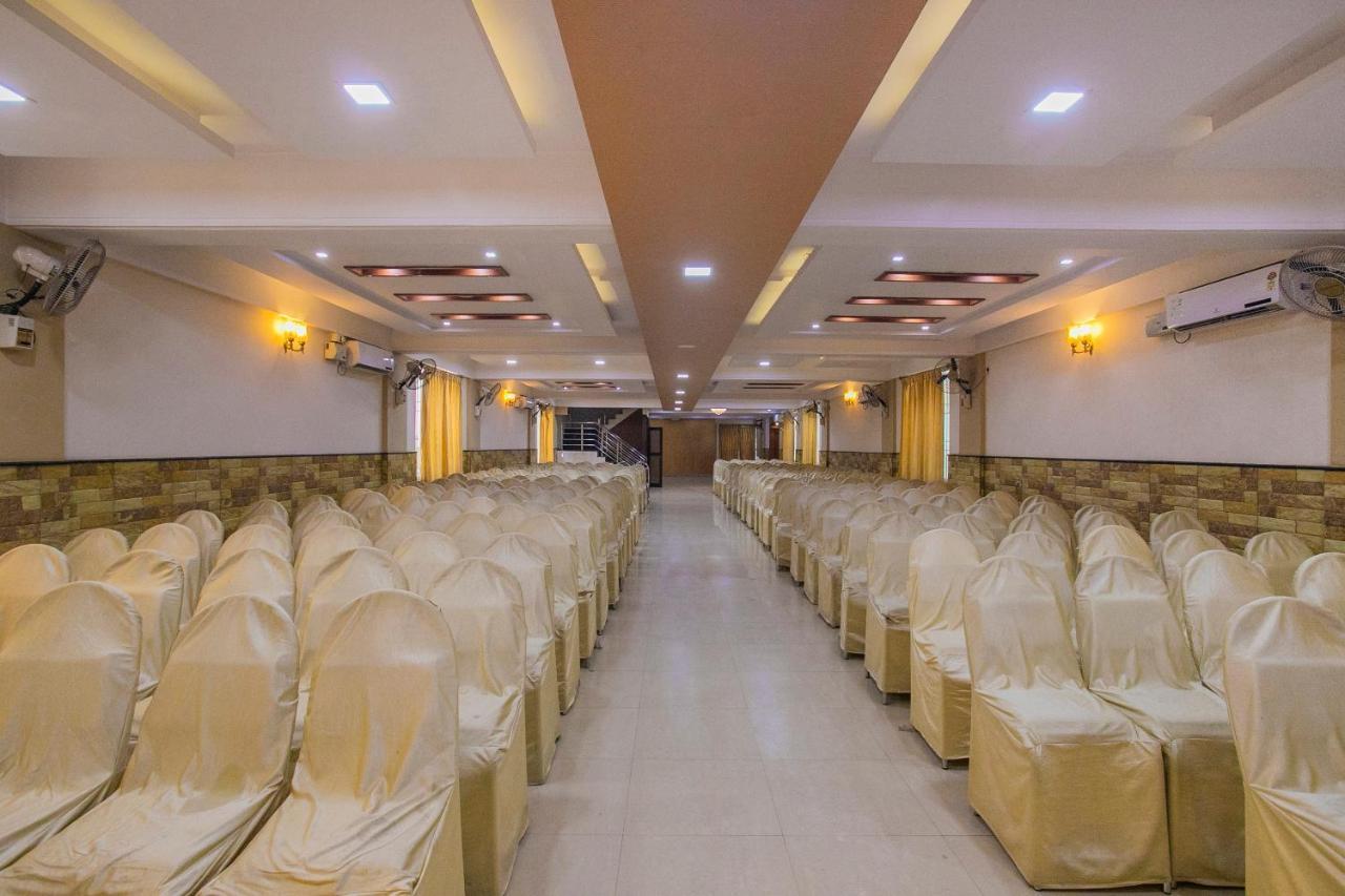 Oyo 25121 Bns Lodge Bengaluru Zewnętrze zdjęcie